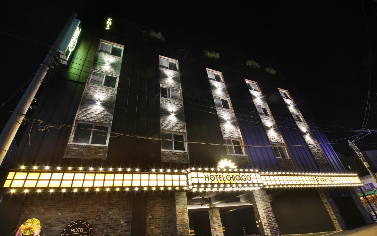 Hotel Chicago Čindžu Exteriér fotografie